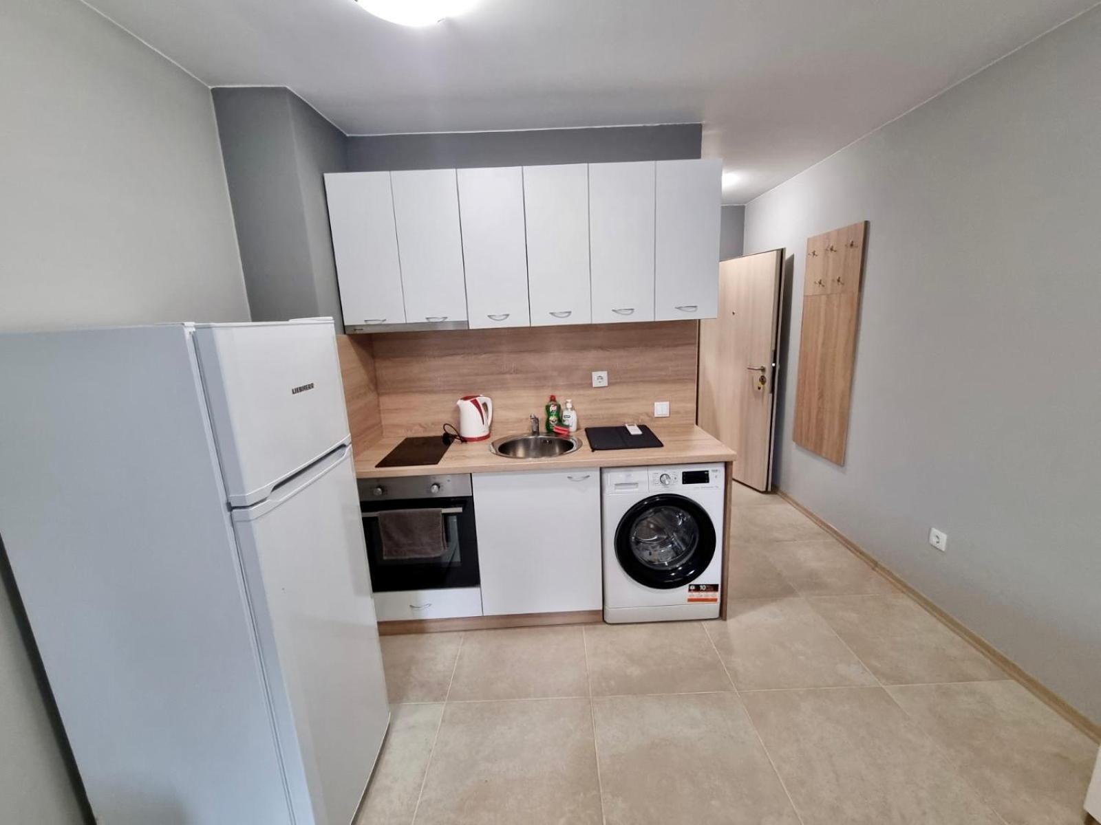 Best Family Apartments & Private Parking София Экстерьер фото